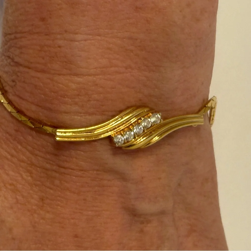 VINTAGE KOREA BRACELET GOLD PLATE RHINESTONE 6.75”